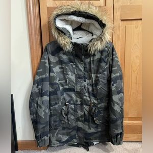 Women’s Camo Jacket